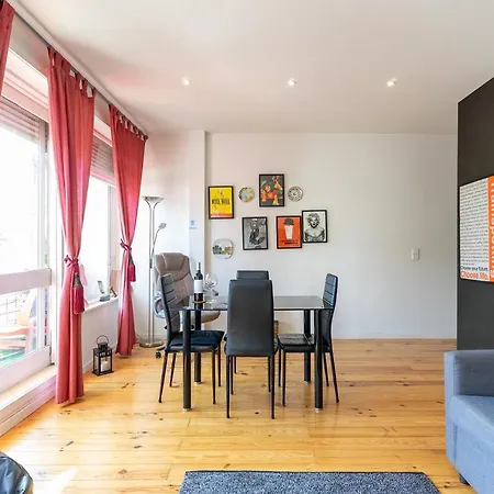 Apartment Sunny Oporto, Trindade Balcony *